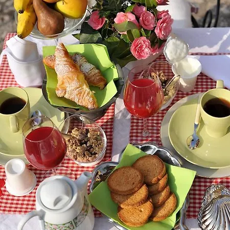 Ronco Degli Ulivi Bed & Breakfast