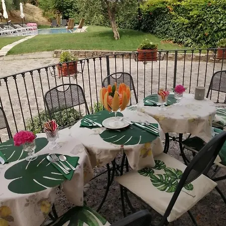 Ronco Degli Ulivi Bed & Breakfast 4*