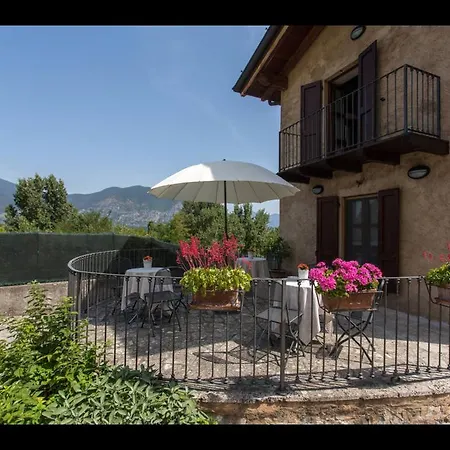 Ronco Degli Ulivi Bed & Breakfast *