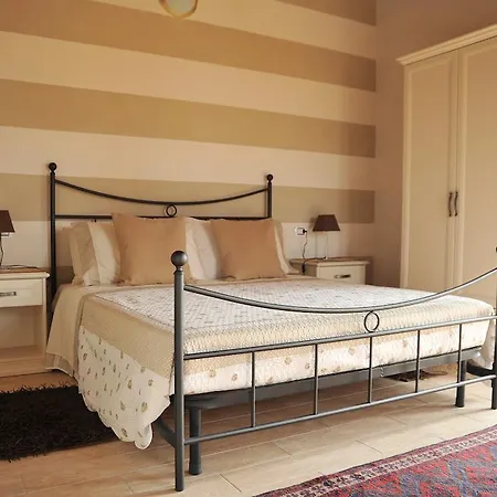 Ronco Degli Ulivi Bed & Breakfast 4*