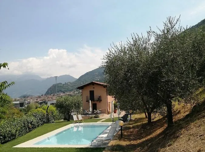Frühstückspension Ronco Degli Ulivi 4*